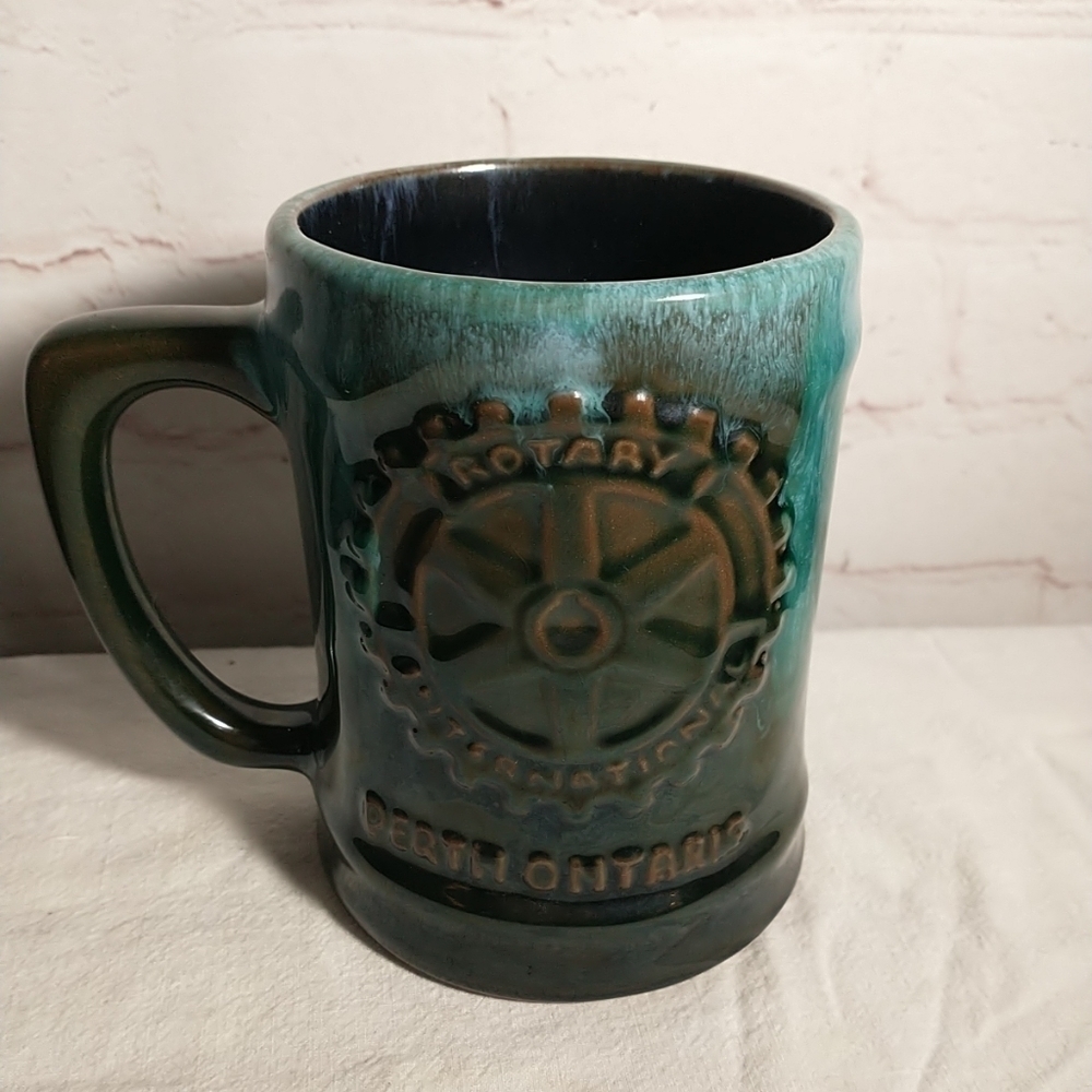 Vintage Blue Mountain Pottery Rotary International Perth Ontario Coffee Mug 5"